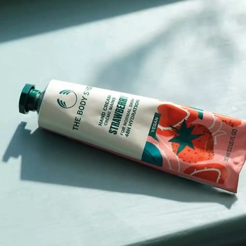 The Body Shop - Strawberry Vegan Håndcreme 30 ml - Billede 3